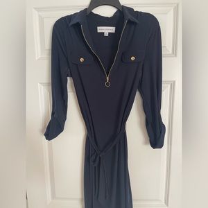 Blue dress with tie and front zipper